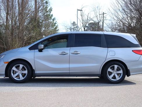 Used 2020 Honda Odyssey EX-L image 2