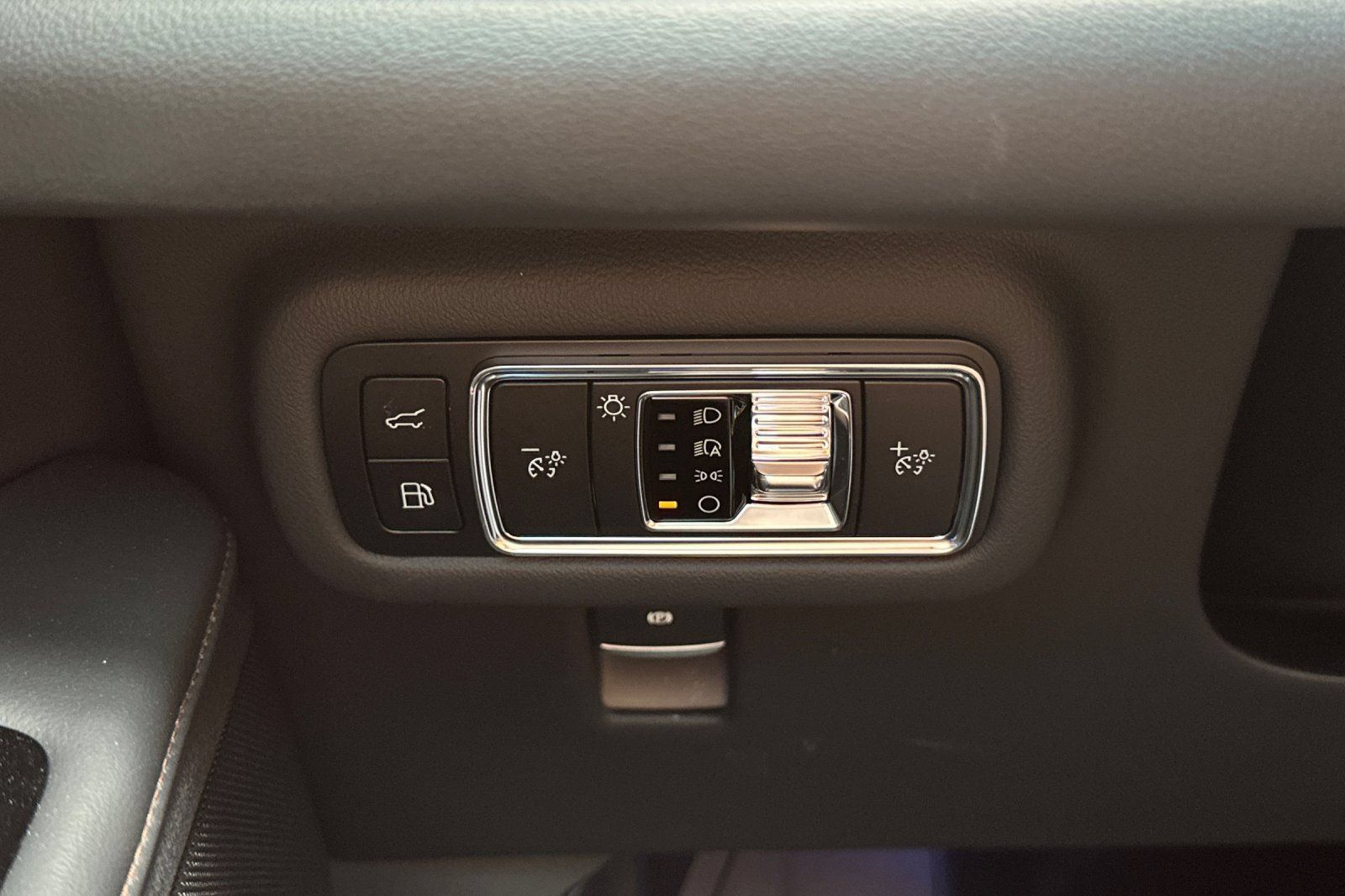 New 2026 Lincoln Nautilus Premier w/ Equipment Group 102A AWD/4WD image 27