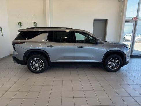 Certified 2024 Chevrolet Traverse LT AWD/4WD image 39