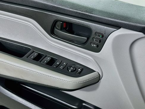 Used 2020 Honda Odyssey EX-L image 21