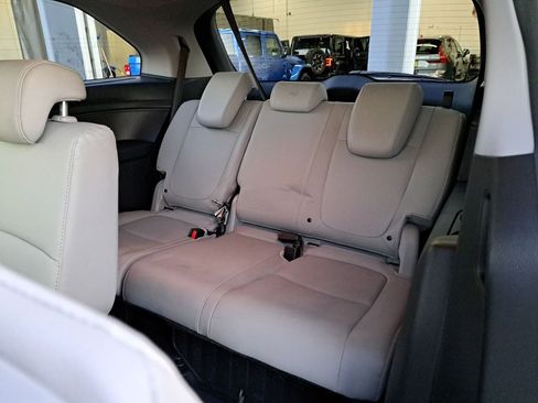 Used 2018 Honda Odyssey Touring image 13