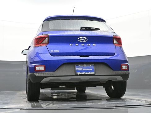 Certified 2024 Hyundai Venue SEL image 44