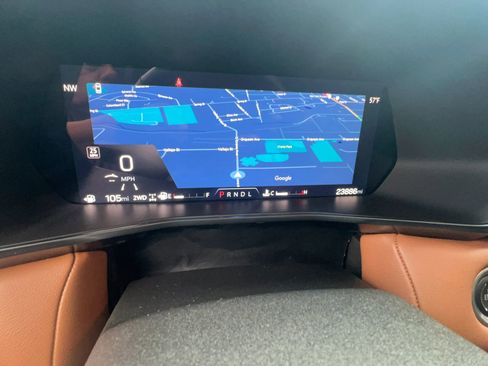 Used 2024 GMC Canyon AT4 w/ Technology Package image 11