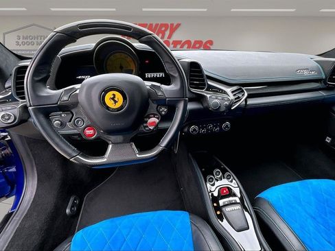 Used 2015 Ferrari 458 Italia Coupe RWD image 7