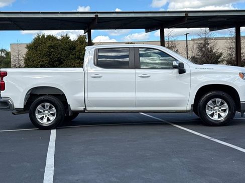 Used 2025 Chevrolet Silverado 1500 LT image 10