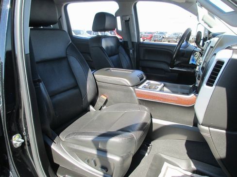 Used 2019 GMC Sierra 3500 SLT w/ Duramax Plus Package image 21