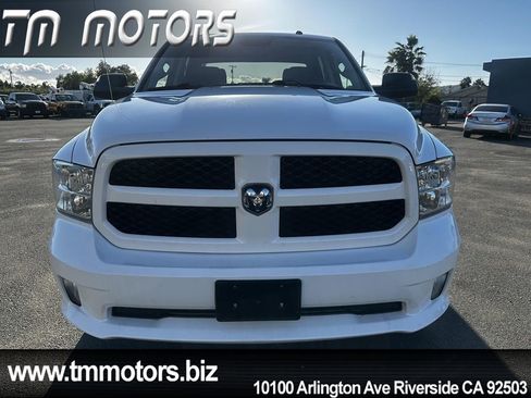 Used 2017 RAM 1500 Express w/ Express Value Package AWD/4WD image 2