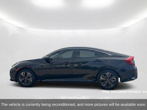 Used 2018 Honda Civic LX image 9