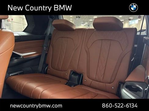 Used 2025 BMW ALPINA XB7 image 28