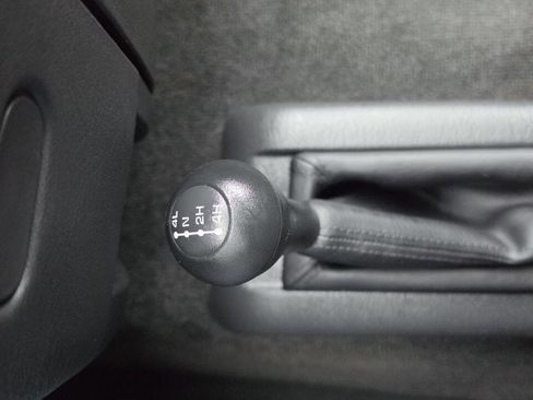 Used 2005 Dodge Ram 1500 Truck SLT w/ Trailer Tow Group image 12