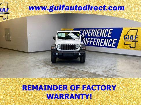 Used 2025 Jeep Wrangler Sport image 3