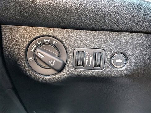 Used 2018 Dodge Challenger SXT Plus image 21