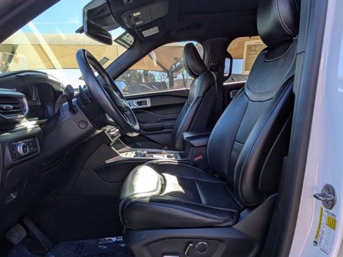 Used 2020 Ford Explorer ST image 11
