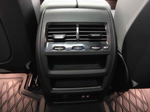 Used 2026 BMW X5 xDrive40i AWD/4WD image 10