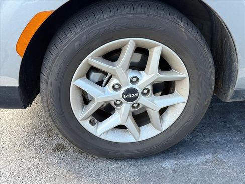 Certified 2024 Kia Soul LX w/ Option Group 015 image 7