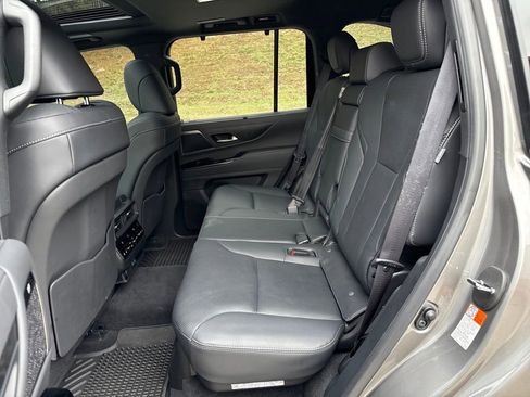 Used 2025 Lexus LX 600 4WD w/ Appearance Package image 28