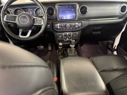 Used 2021 Jeep Gladiator Overland AWD/4WD image 23