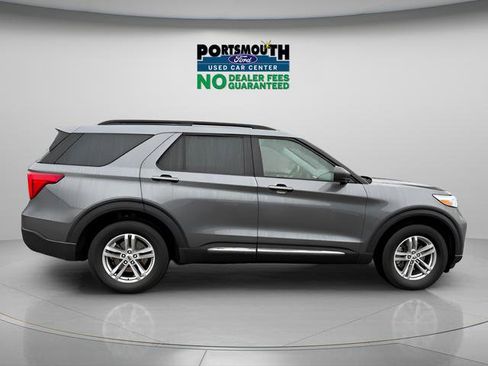 Used 2022 Ford Explorer XLT w/ Equipment Group 202A AWD/4WD image 6