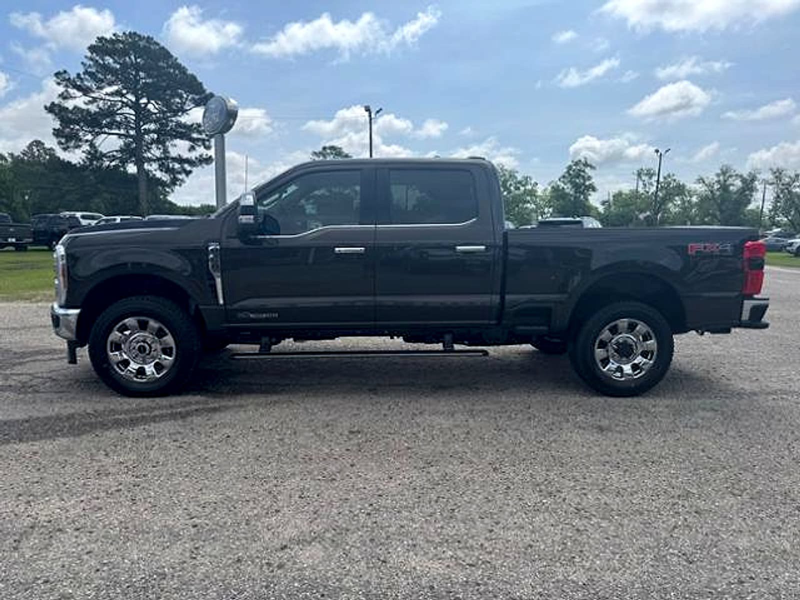 New 2025 Ford F350 Lariat w/ Lariat Ultimate Package AWD/4WD image 5