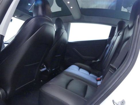 Used 2019 Tesla Model 3 Standard Range Plus image 24