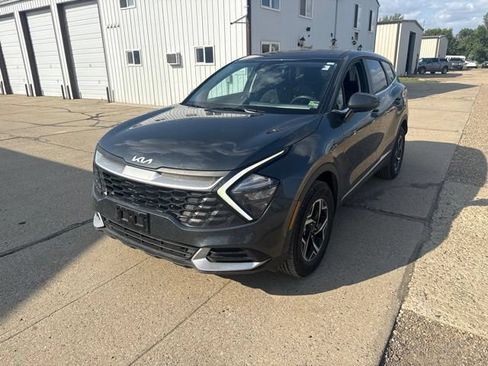 Used 2023 Kia Sportage LX AWD/4WD image 5
