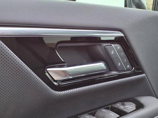 New 2025 GMC Sierra EV Denali AWD/4WD image 15