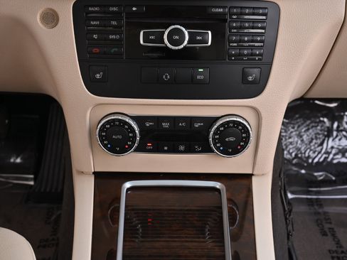 Used 2014 Mercedes-Benz GLK 350 2WD image 19