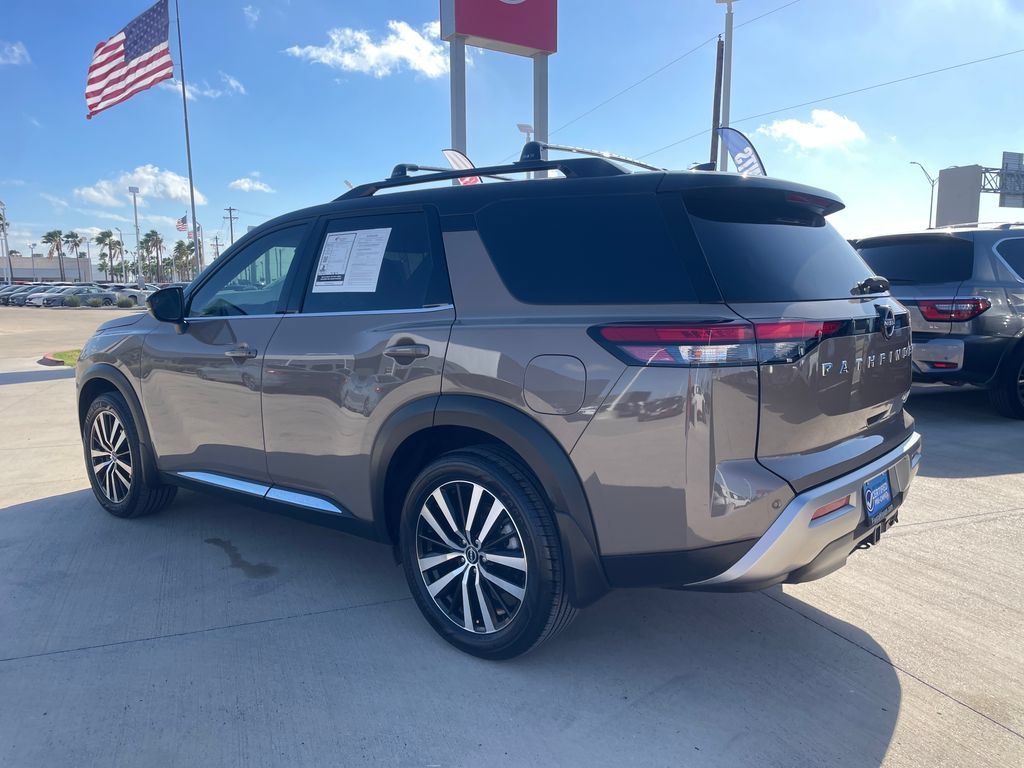 Certified 2024 Nissan Pathfinder Platinum w/ Cargo Package AWD/4WD image 3