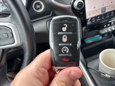 Used 2023 RAM 1500 Big Horn image 15