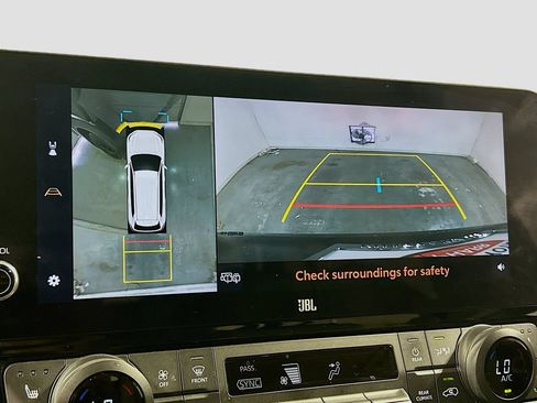 Used 2024 Toyota Grand Highlander AWD Hybrid image 11