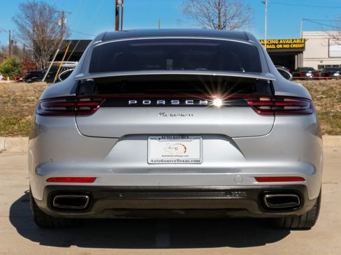 Used 2018 Porsche Panamera 4 AWD/4WD image 5