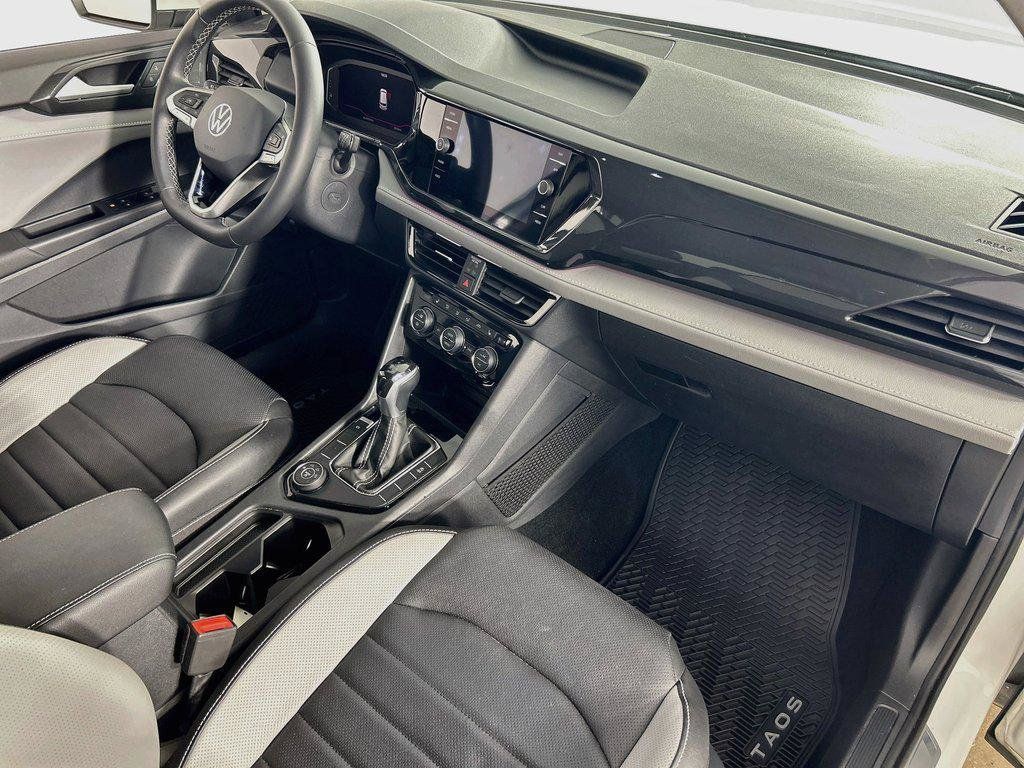 Certified 2023 Volkswagen Taos SEL AWD/4WD image 30
