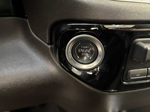 Certified 2024 Chevrolet Silverado 2500 High Country w/ High Country Premium Package AWD/4WD image 24