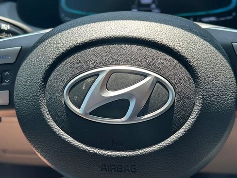 Used 2025 Hyundai Palisade SE FWD image 32