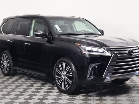 Used 2021 Lexus LX 570 4WD w/ Luxury Package image 3
