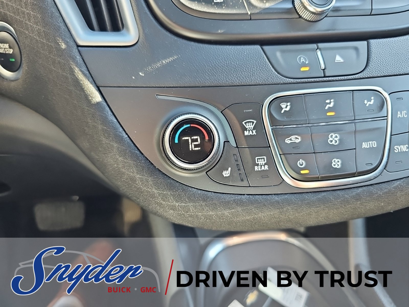 Used 2023 Chevrolet Malibu LT FWD image 15