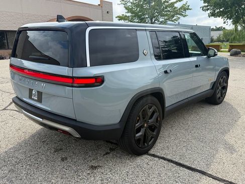 Used 2024 Rivian R1S Adventure AWD/4WD image 5