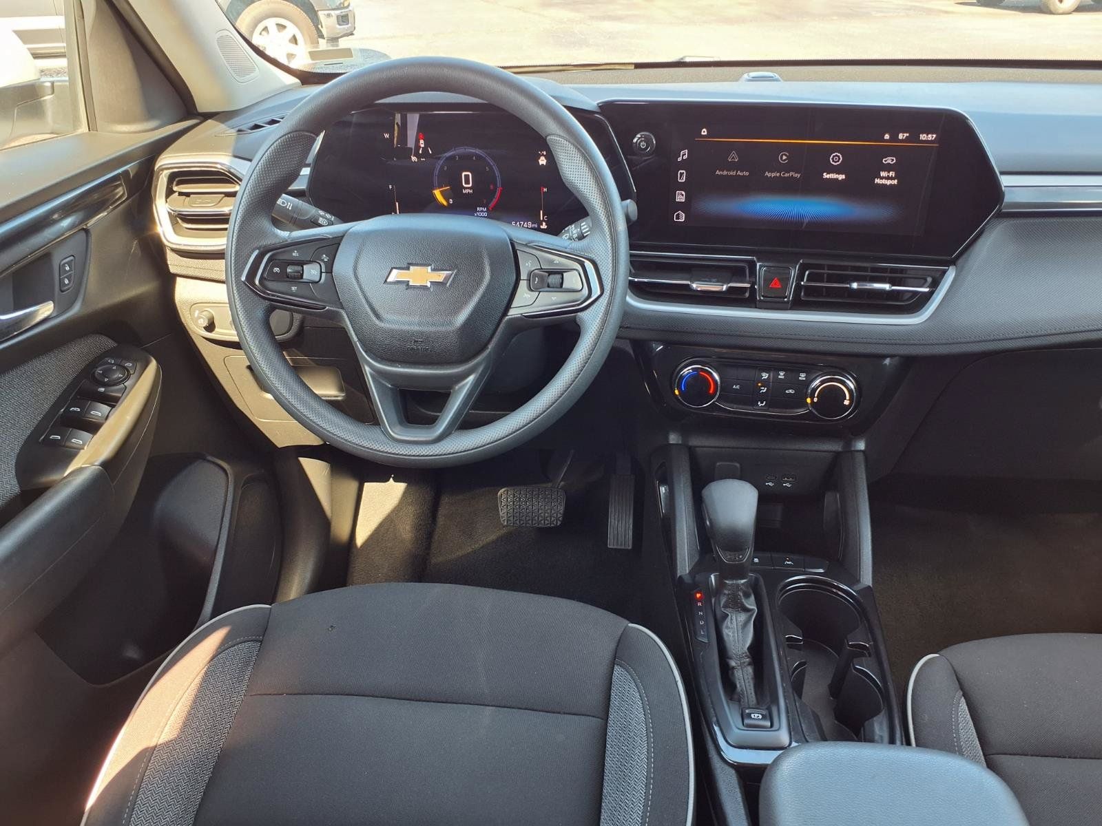 Used 2025 Chevrolet TrailBlazer LT FWD image 5
