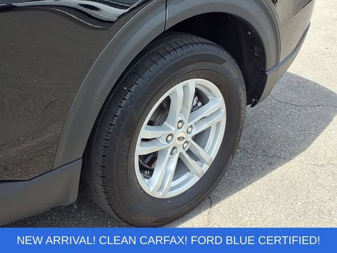 Used 2024 Ford Explorer XLT w/ Equipment Group 202A AWD/4WD image 30