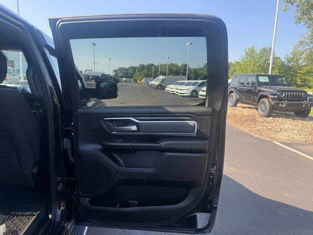 Used 2023 RAM 1500 Big Horn AWD/4WD image 52