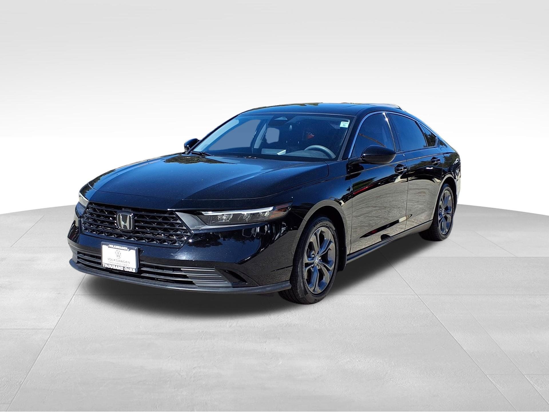 Used 2023 Honda Accord EX image 1