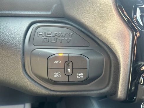 New 2026 RAM 2500 Big Horn AWD/4WD image 19