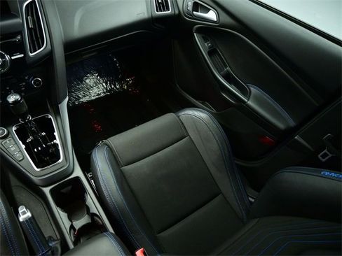 Used 2016 Ford Focus RS image 10