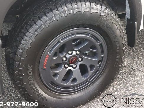 New 2025 Nissan Frontier PRO-4X w/ Pro Convenience Package image 7