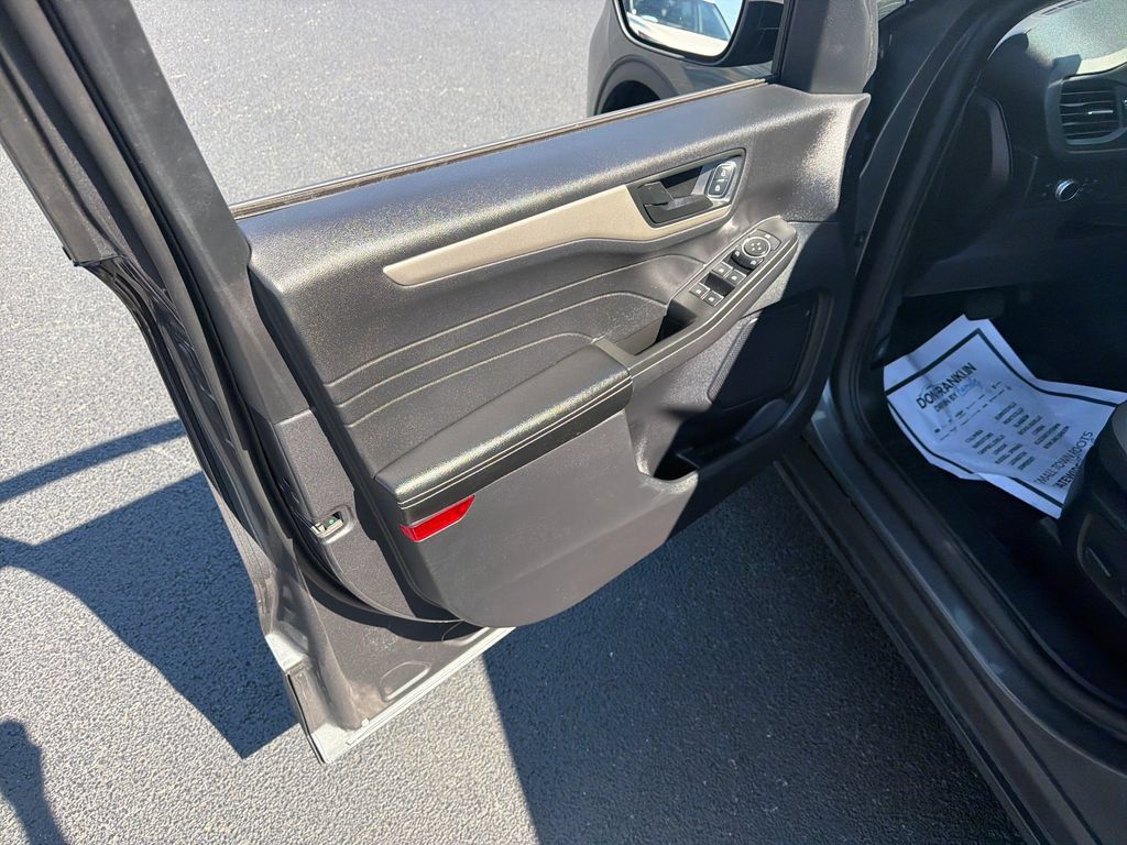 Used 2022 Ford Escape SE w/ Convenience Package AWD/4WD image 14