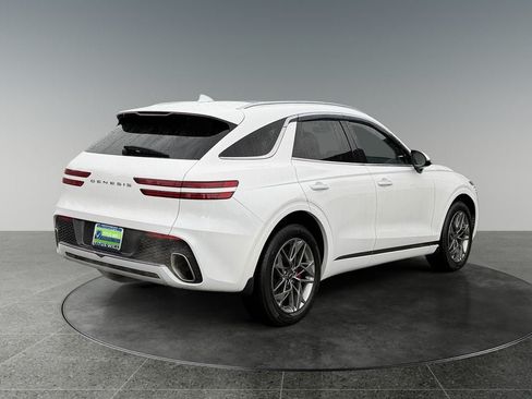 Used 2022 Genesis GV70 2.5T w/ Select Package AWD/4WD image 9