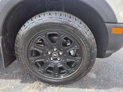 Used 2025 Ford Bronco Sport Badlands AWD/4WD image 32