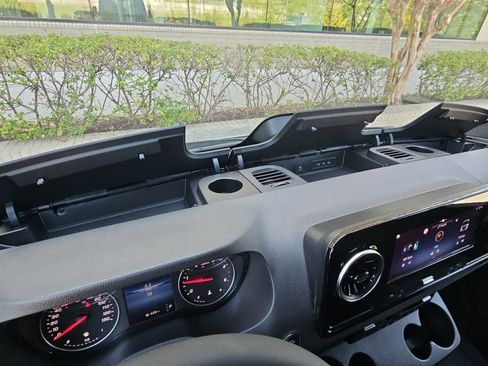 New 2026 Mercedes-Benz Sprinter 2500 image 27