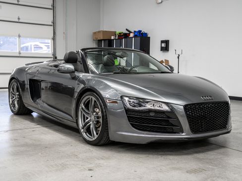 Used 2012 Audi R8 V10 AWD/4WD image 3