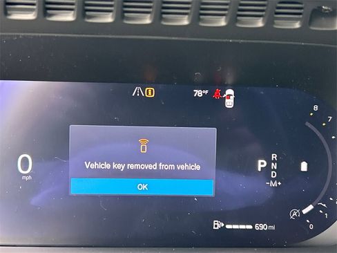 New 2026 Volvo XC90 B6 Ultra w/ Protection Package image 15